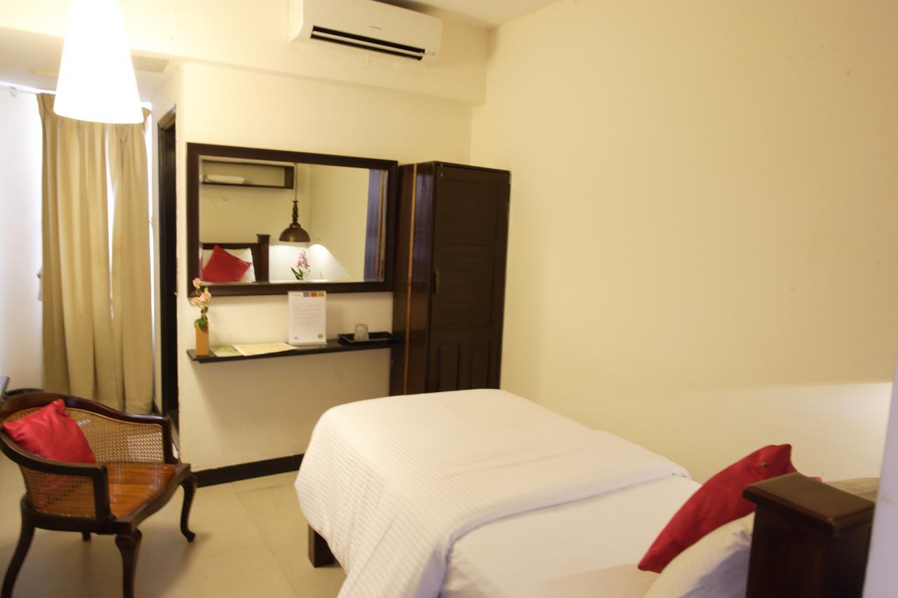 Hotel Highnest Singapperumalkovil 外观 照片