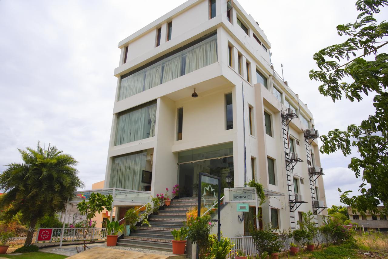 Hotel Highnest Singapperumalkovil 外观 照片